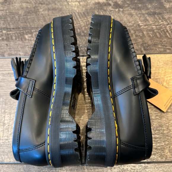 DR. MARTENS ADRIAN QUAD LEATHER PLATFORM TASSLE LOAFERS Size 7 NWT - Picture 5 of 10